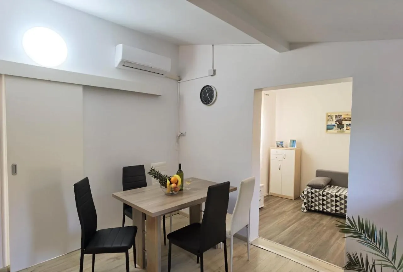 Apartment Rosemary Medolino