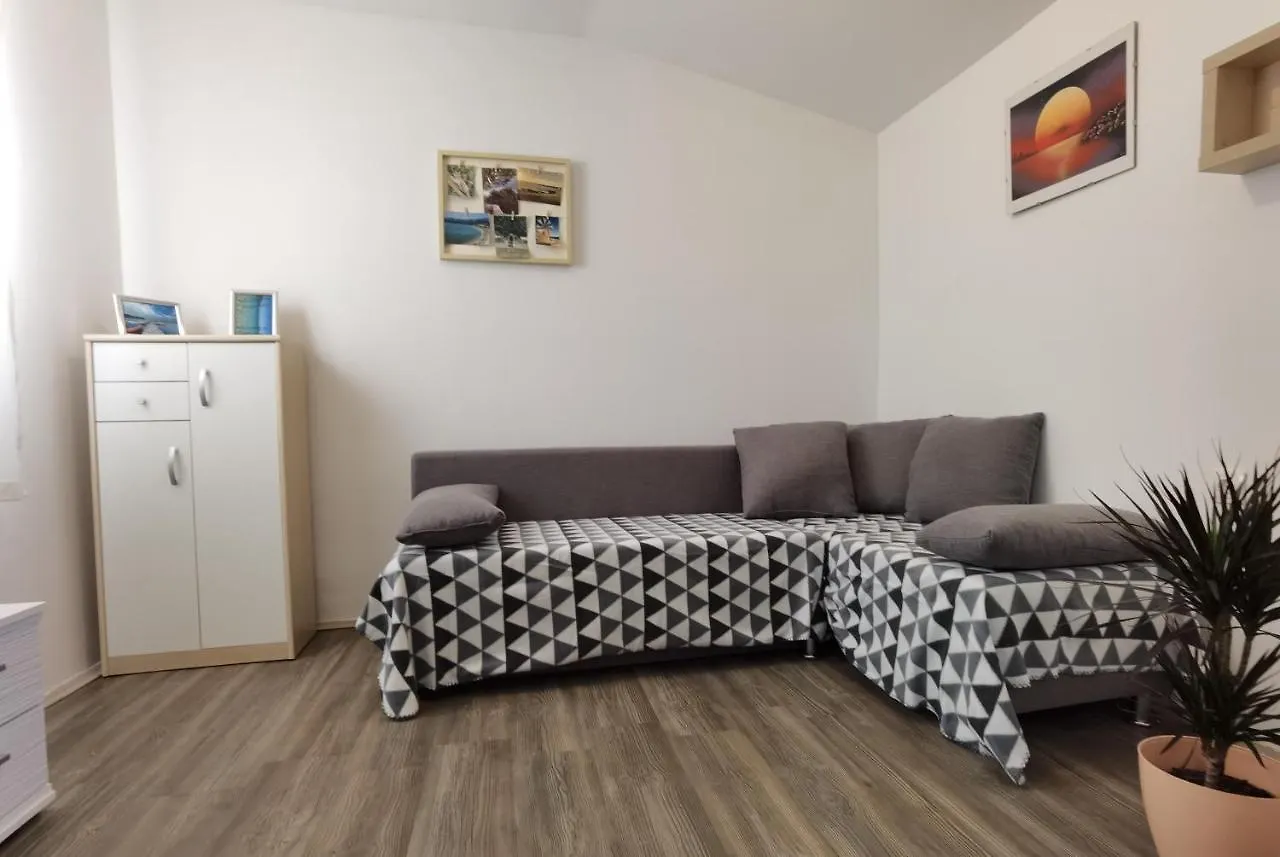 Apartment Rosemary Medulin